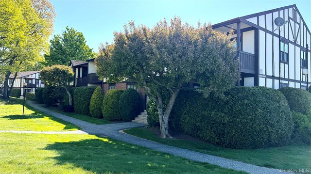 327 Sierra Vista Lane, Valley Cottage, NY 10989
