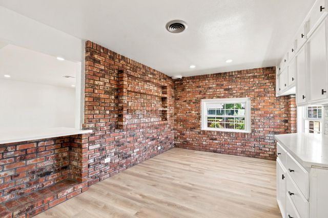 1611 Cameo Way, Modesto, CA 95350