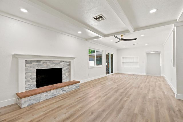1611 Cameo Way, Modesto, CA 95350