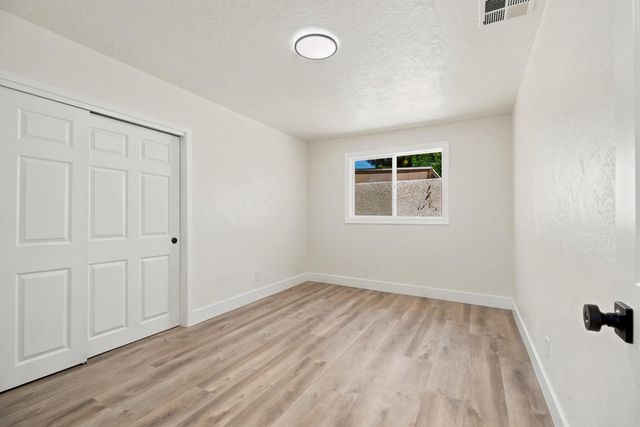 1611 Cameo Way, Modesto, CA 95350