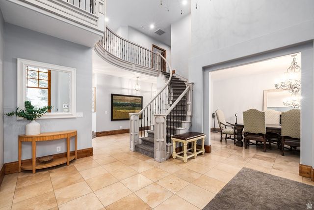 5083 S CLARENDEN PL, Holladay, UT 84117