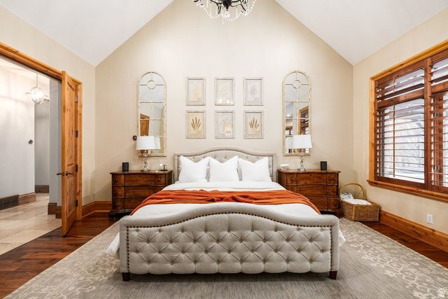 5083 S CLARENDEN PL, Holladay, UT 84117