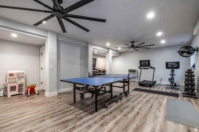 5083 S CLARENDEN PL, Holladay, UT 84117