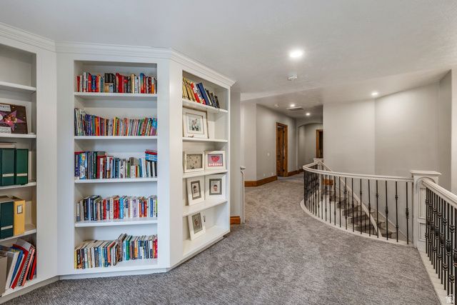 5083 S CLARENDEN PL, Holladay, UT 84117