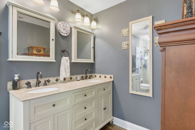 15412 Southeastern Parkway, Fishers, IN 46037