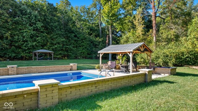 15412 Southeastern Parkway, Fishers, IN 46037