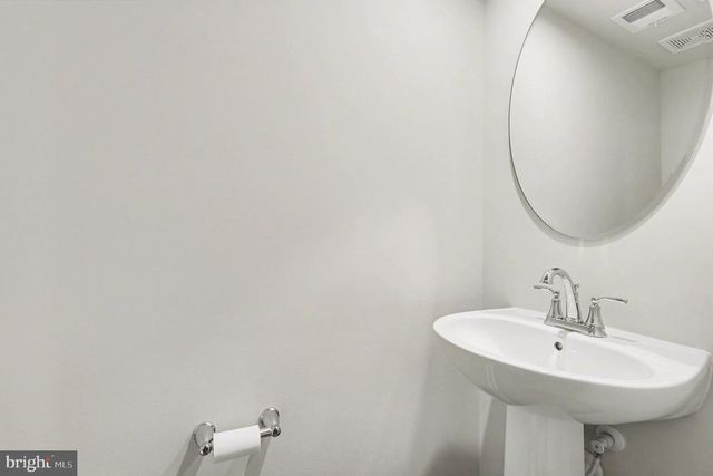 36060 COYOTE TRL, Locust Grove, VA 22508