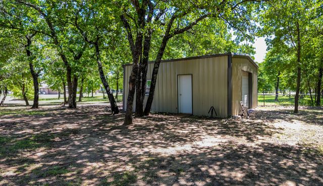 330 Timbers Circle, Poolville, TX 76487