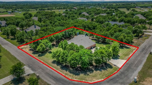 330 Timbers Circle, Poolville, TX 76487