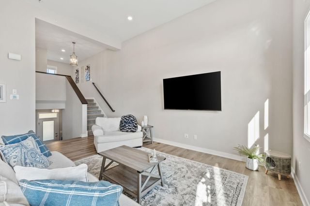 18126 Garland Path, Lakeville, MN 55044