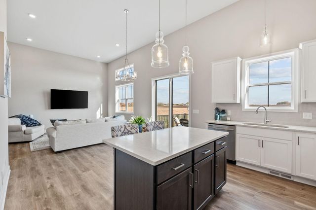 18126 Garland Path, Lakeville, MN 55044