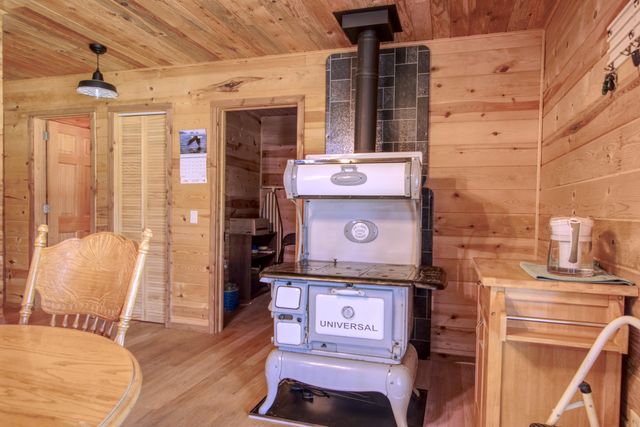 10665 S 1275 Road, Stockton, MO 65785