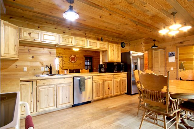 10665 S 1275 Road, Stockton, MO 65785