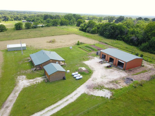 10665 S 1275 Road, Stockton, MO 65785