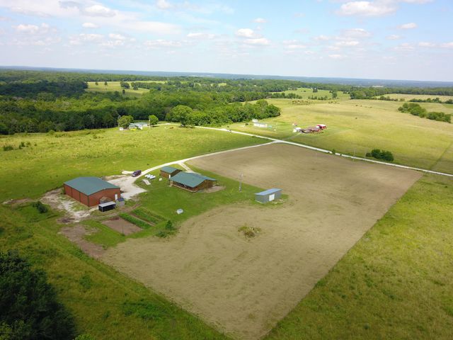 10665 S 1275 Road, Stockton, MO 65785