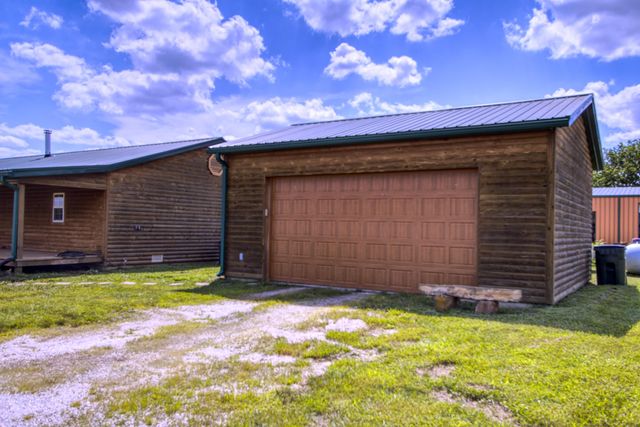 10665 S 1275 Road, Stockton, MO 65785