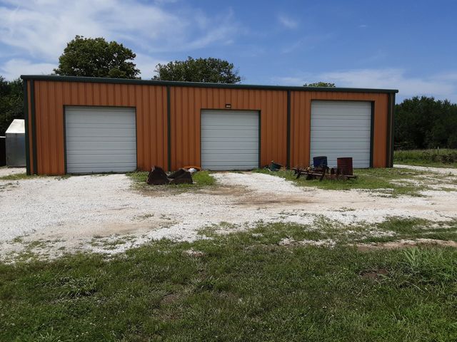 10665 S 1275 Road, Stockton, MO 65785