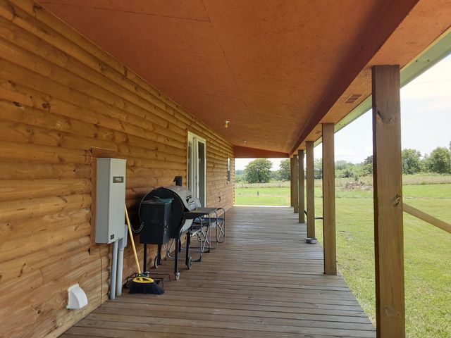 10665 S 1275 Road, Stockton, MO 65785