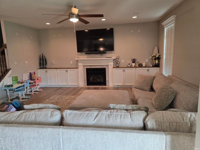 1049 Chesapeake Cove Drive, Lafayette, IN 47909