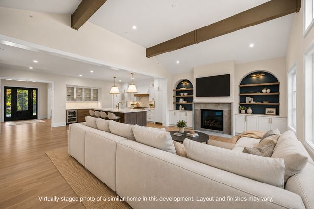 701 Lincoln Avenue W, Highland Park, IL 60035