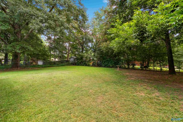 206 12th Street NW, Arab, AL 35016
