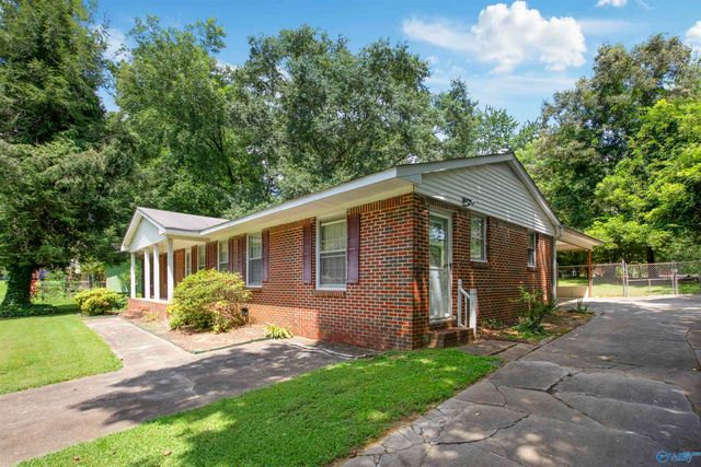 206 12th Street NW, Arab, AL 35016