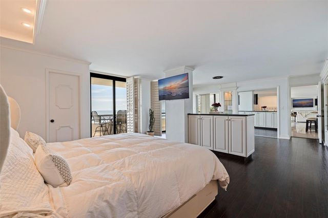5700 MARINER STREET 702 & 703, Tampa, FL 33609