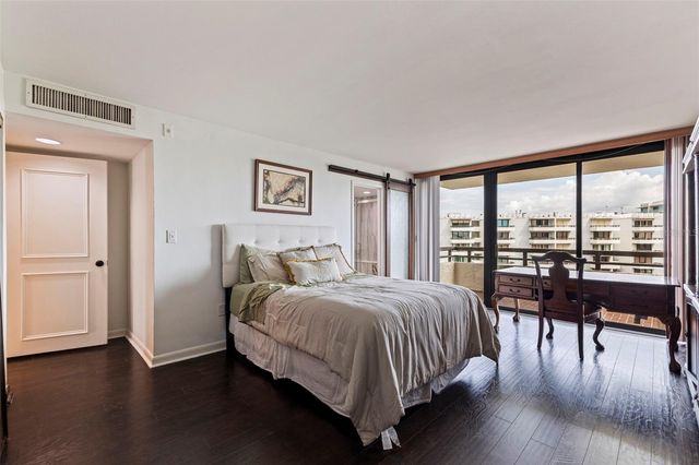5700 MARINER STREET 702 & 703, Tampa, FL 33609