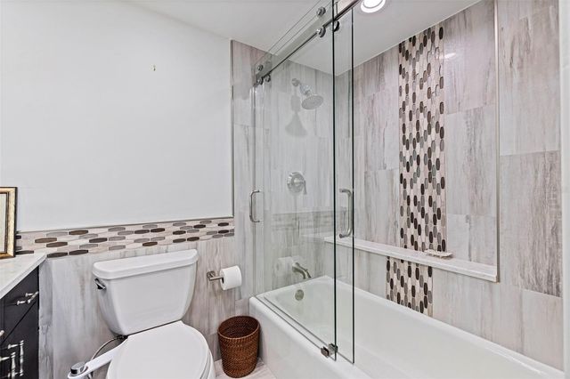 5700 MARINER STREET 702 & 703, Tampa, FL 33609