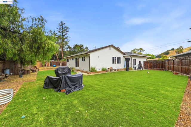 38467 Timpanogas Circle, Fremont, CA 94536