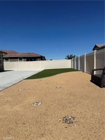 37718 Phelan, Palmdale, CA 93552