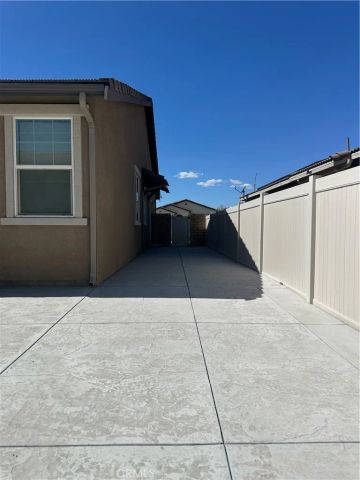 37718 Phelan, Palmdale, CA 93552