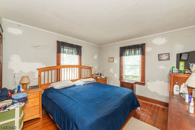 42 Delaware Ave, Bloomfield Twp., NJ 07003