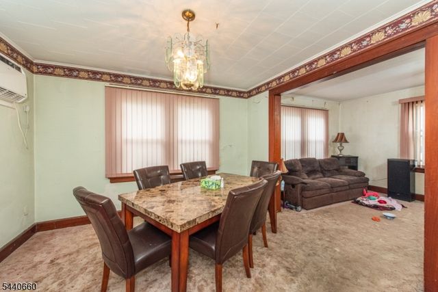 42 Delaware Ave, Bloomfield Twp., NJ 07003