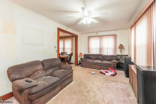 42 Delaware Ave, Bloomfield Twp., NJ 07003