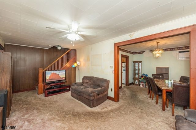 42 Delaware Ave, Bloomfield Twp., NJ 07003