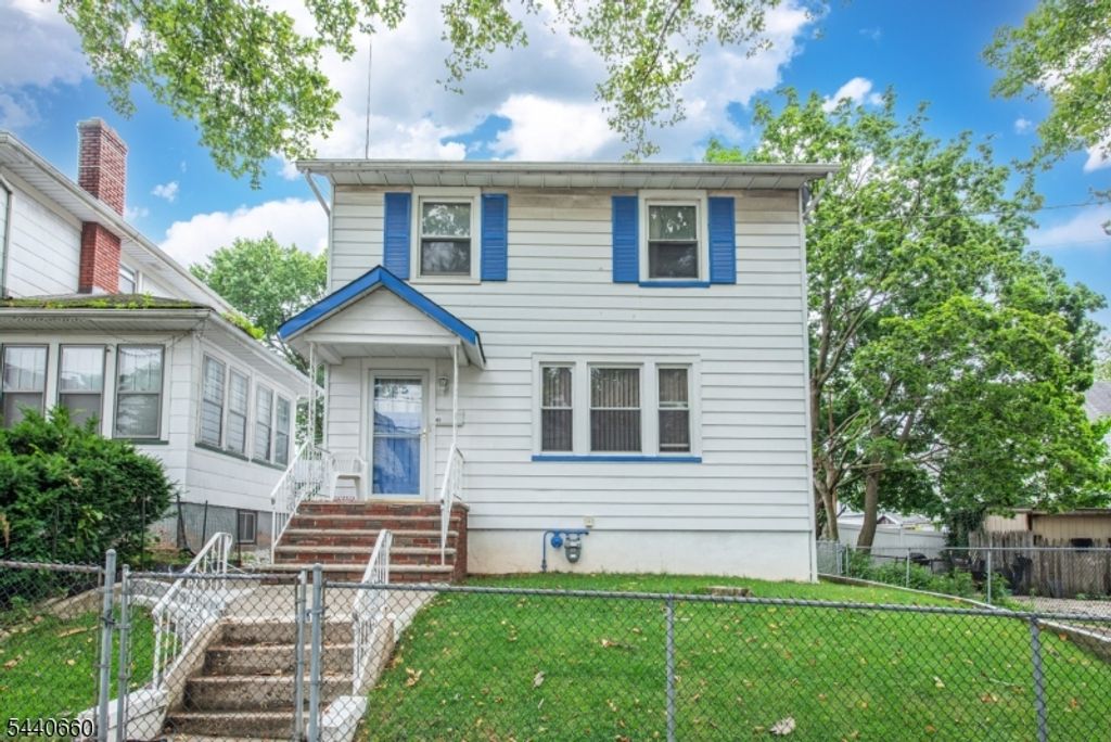 42 Delaware Ave, Bloomfield Twp., NJ 07003