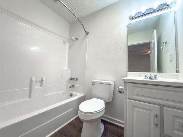 114 Luden Drive B, Summerville, SC 29483