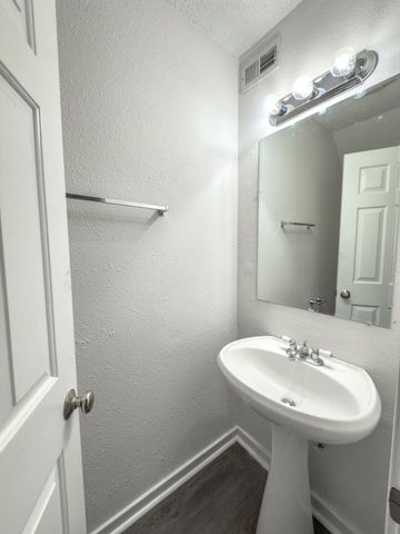 114 Luden Drive B, Summerville, SC 29483