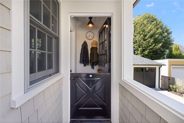 9 Anthony Street, Newport, RI 02840