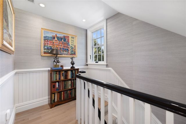 9 Anthony Street, Newport, RI 02840