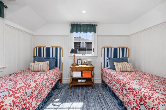 9 Anthony Street, Newport, RI 02840