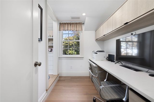 9 Anthony Street, Newport, RI 02840