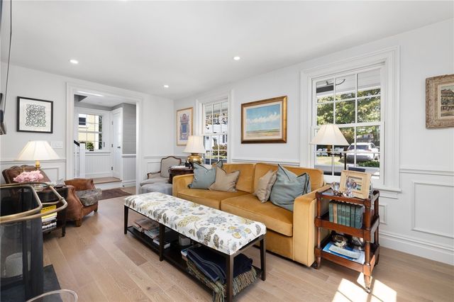 9 Anthony Street, Newport, RI 02840