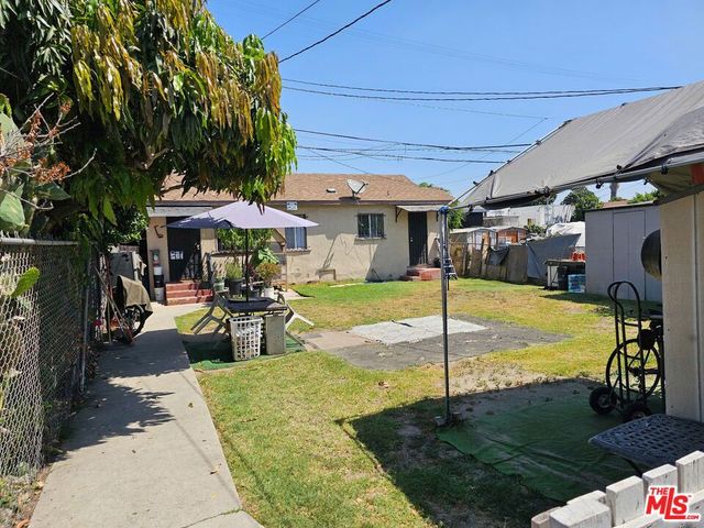 1129 E 71st Street, Los Angeles, CA 90001