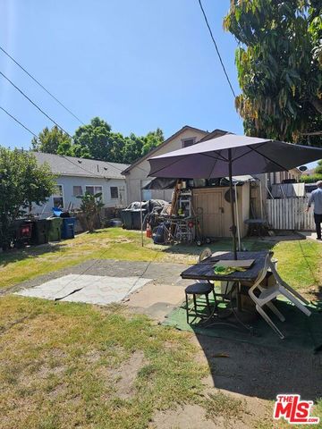 1129 E 71st Street, Los Angeles, CA 90001