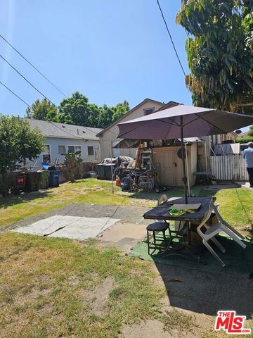1129 E 71st Street, Los Angeles, CA 90001