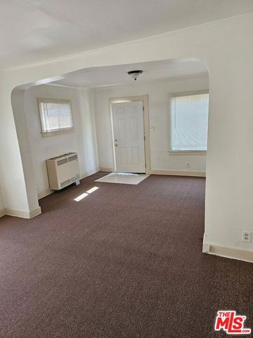 1129 E 71st Street, Los Angeles, CA 90001