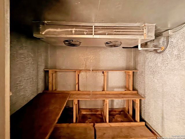 544 S WW White, San Antonio, TX 78220