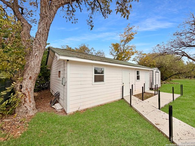 544 S WW White, San Antonio, TX 78220